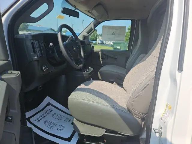 2025 Chevrolet Express Cutaway Work Van