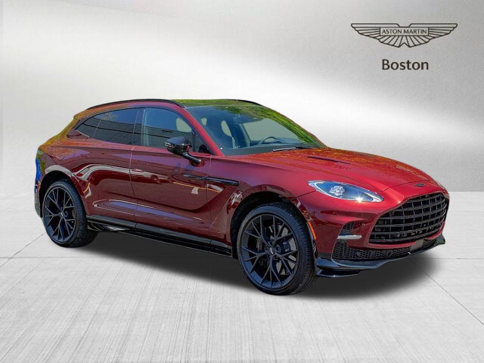 /2025 Aston-Martin DBX