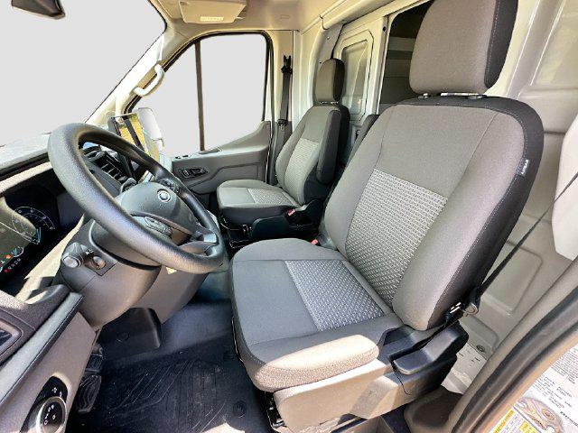 2025 Ford Transit Cutaway Base