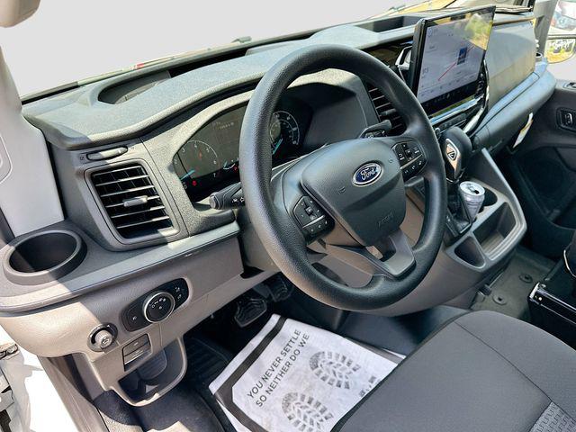 2025 Ford Transit Cutaway Base