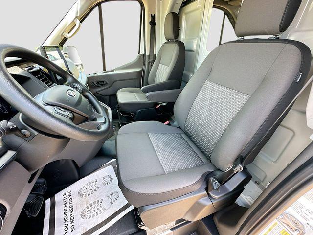 2025 Ford Transit Cutaway Base