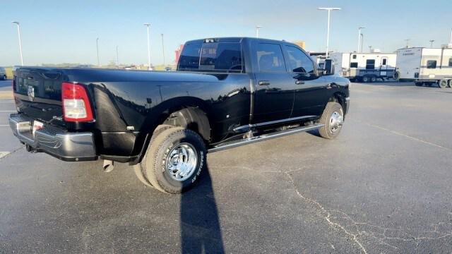 2024 RAM 3500 Tradesman Crew Cab 4x4 8 Box