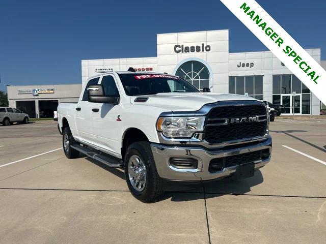 2024 RAM 3500 Tradesman Crew Cab 4x4 64 Box 2024 RAM 3500 Tradesman Crew Cab 4x4 64 Box