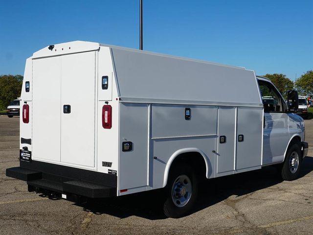 2025 Chevrolet Express Cutaway Work Van