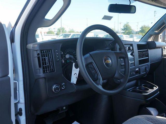 2025 Chevrolet Express Cutaway Work Van