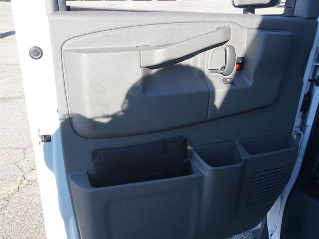 2025 Chevrolet Express Cutaway Work Van