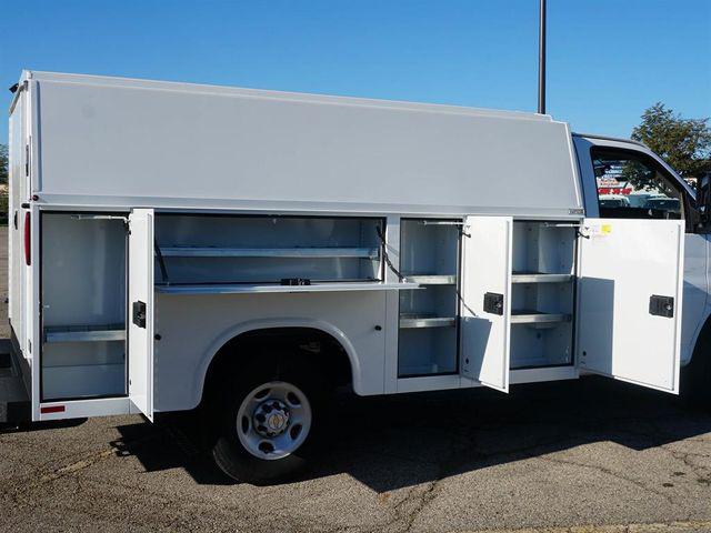 2025 Chevrolet Express Cutaway Work Van