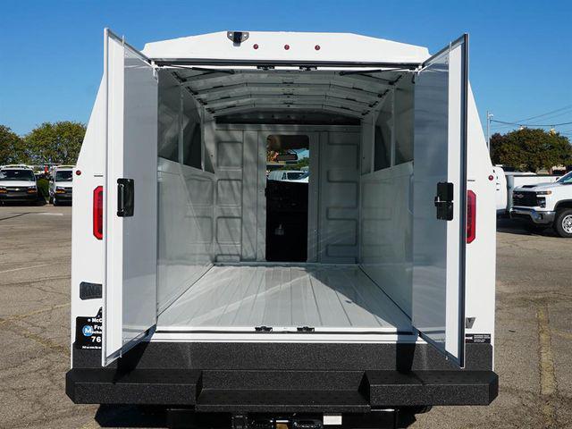 2025 Chevrolet Express Cutaway Work Van