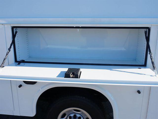 2025 Chevrolet Express Cutaway Work Van