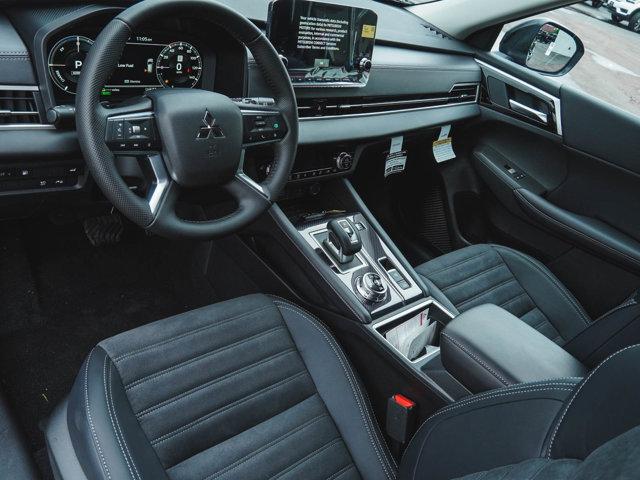 2025 Mitsubishi Outlander PHEV SE S-AWC