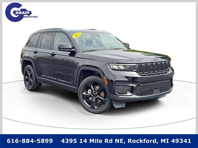2023 Jeep Grand Cherokee Altitude 4x4 for sale in Rockford, MI