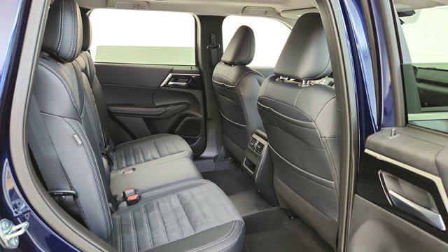 2025 Mitsubishi Outlander PHEV SE S-AWC