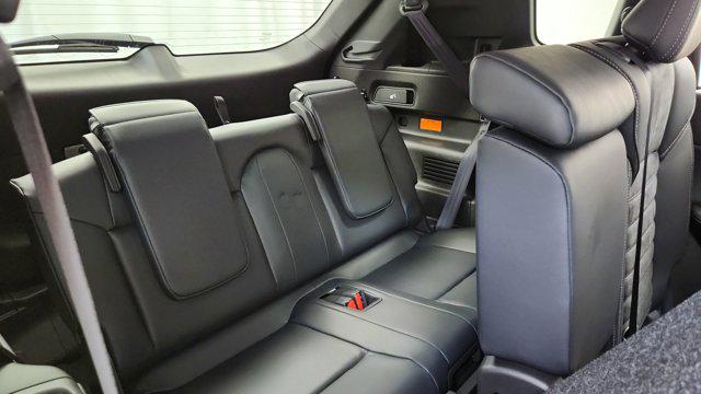 2025 Mitsubishi Outlander PHEV SE S-AWC