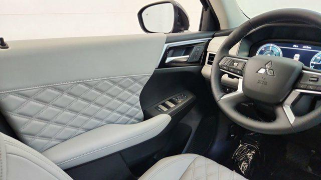 2025 Mitsubishi Outlander PHEV SEL S-AWC
