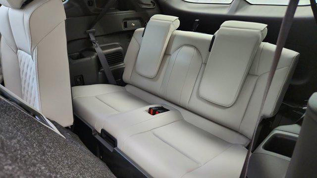 2025 Mitsubishi Outlander PHEV SEL S-AWC