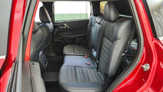 2025 Mitsubishi Outlander PHEV SE S-AWC