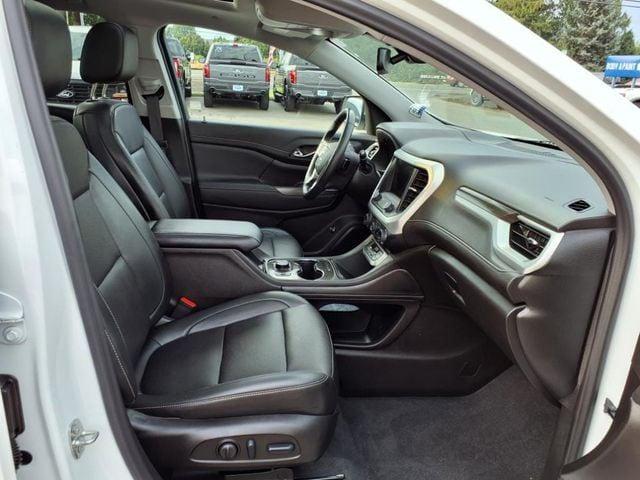 2022 GMC Acadia AWD SLT