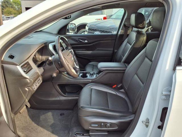 2022 GMC Acadia AWD SLT