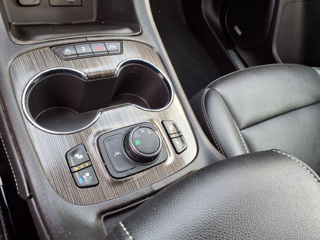 2022 GMC Acadia AWD SLT
