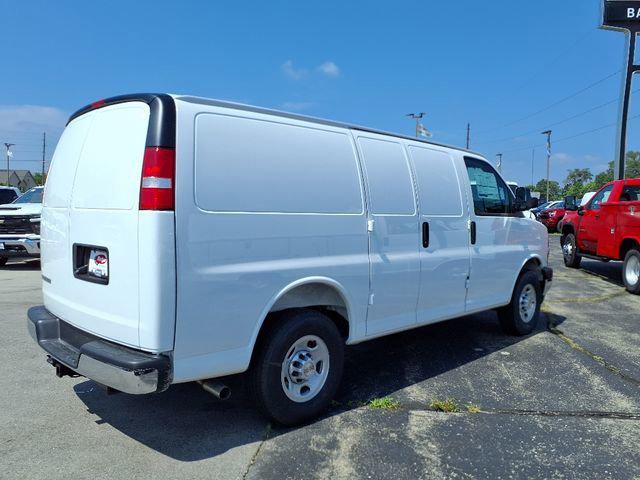 2025 Chevrolet Express Cargo Van RWD 3500 Regular Wheelbase WT