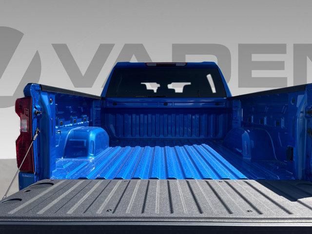 2025 Chevrolet Silverado 1500 4WD Crew Cab Short Bed LT with 2FL