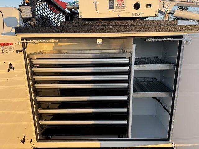 2026 RAM Ram 5500 Chassis Cab RAM 5500 TRADESMAN CHASSIS REGULAR CAB 4X4 84 CA