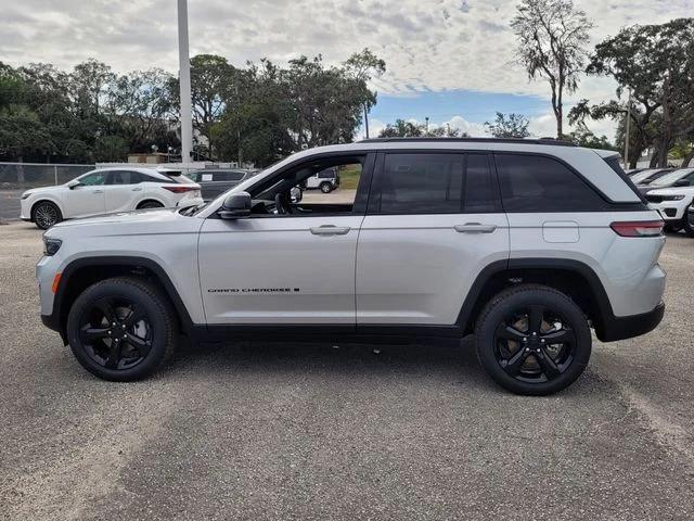 2025 Jeep Grand Cherokee Limited 4x2