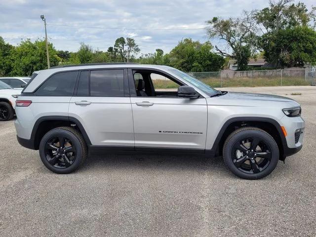 2025 Jeep Grand Cherokee Limited 4x2