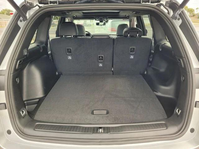 2025 Jeep Grand Cherokee Limited 4x2