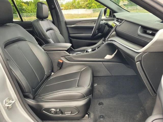 2025 Jeep Grand Cherokee Limited 4x2