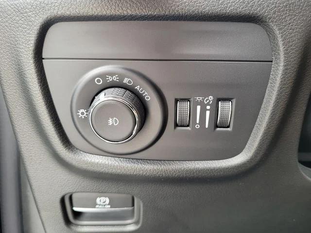 2025 Jeep Grand Cherokee Limited 4x2