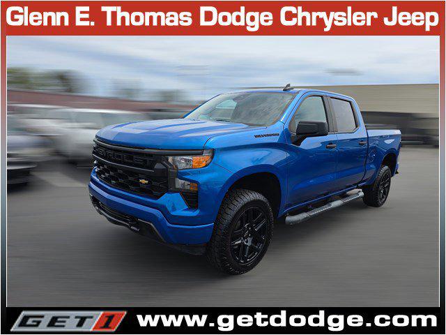 2022 Chevrolet Silverado 1500 4WD Crew Cab Standard Bed Custom 2022 Chevrolet Silverado 1500 4WD Crew Cab Standard Bed Custom