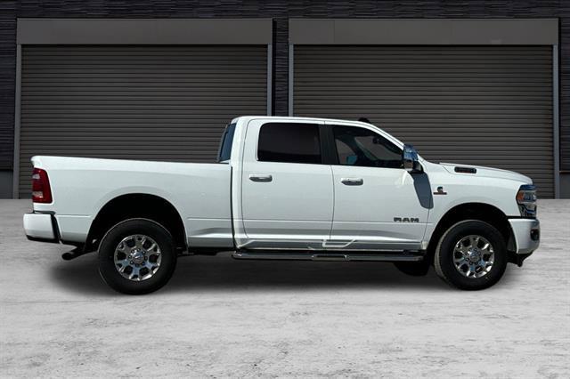 2024 RAM 2500 Laramie Crew Cab 4x4 64 Box