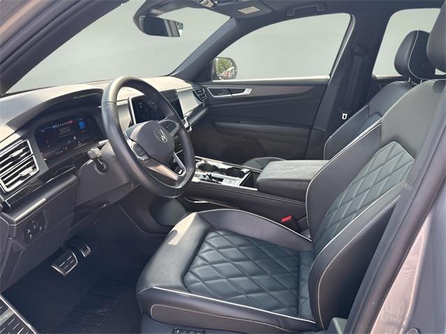 2024 Volkswagen Atlas Cross Sport 2.0T SEL Premium R-Line