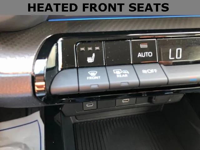 2024 Toyota Prius XLE AWD-e 2024 Toyota Prius XLE AWD-e