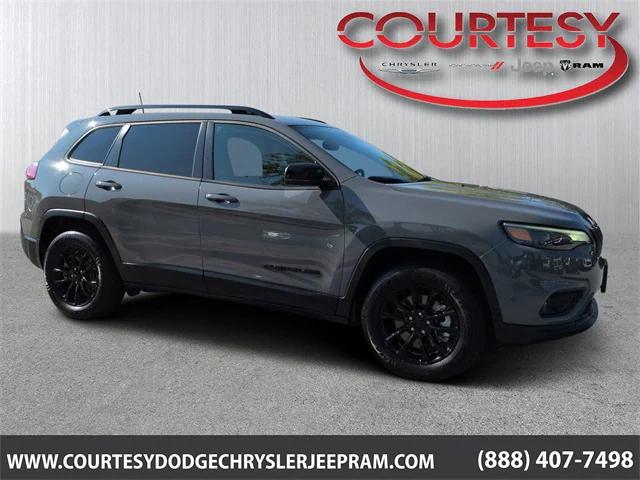 2023 Jeep Cherokee Altitude Lux 4x4