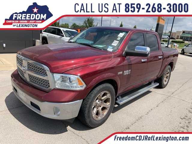2017 RAM 1500 Laramie Crew Cab 4x4 57 Box