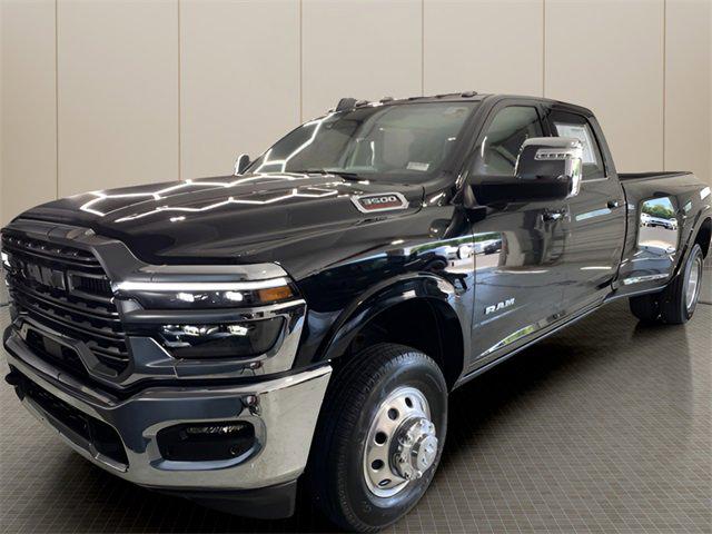 2025 RAM Ram 3500 RAM 3500 LIMITED LONGHORN CREW CAB 4X4 8 BOX 2025 RAM Ram 3500 RAM 3500 LIMITED LONGHORN CREW CAB 4X4 8 BOX