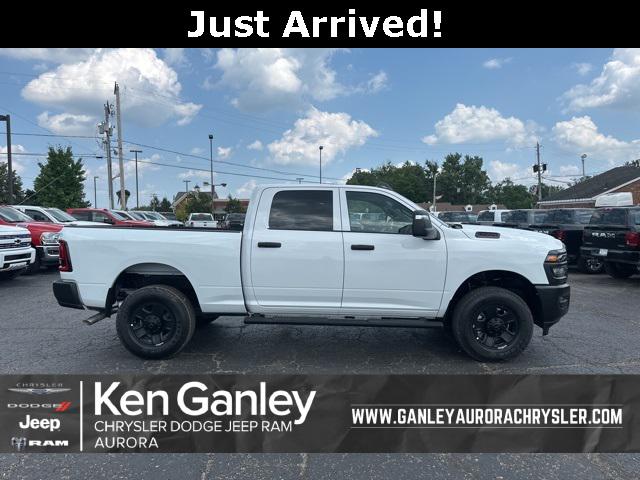 2025 RAM 3500 Tradesman Crew Cab 4x4 64 Box