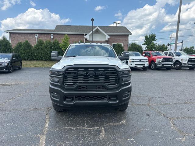 2025 RAM 3500 Tradesman Crew Cab 4x4 64 Box