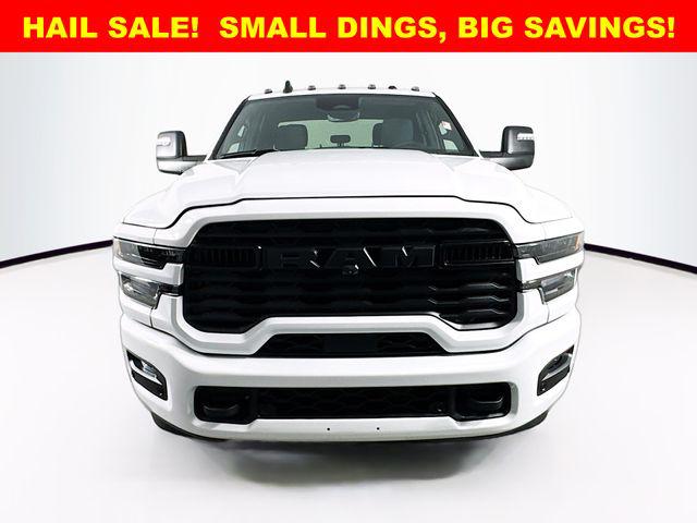 2025 RAM 3500 Big Horn Crew Cab 4x4 8 Box