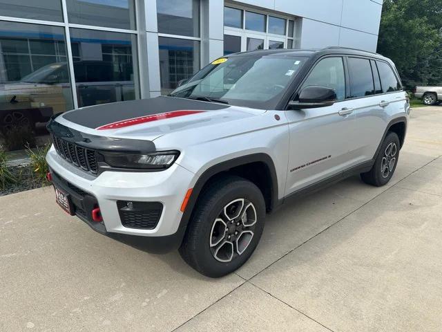 2022 Jeep Grand Cherokee Trailhawk 4x4 2022 Jeep Grand Cherokee Trailhawk 4x4