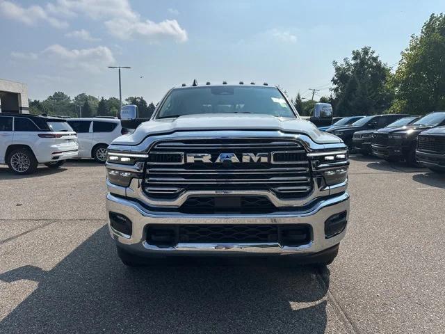 2025 RAM 3500 Laramie Crew Cab 4x4 8 Box