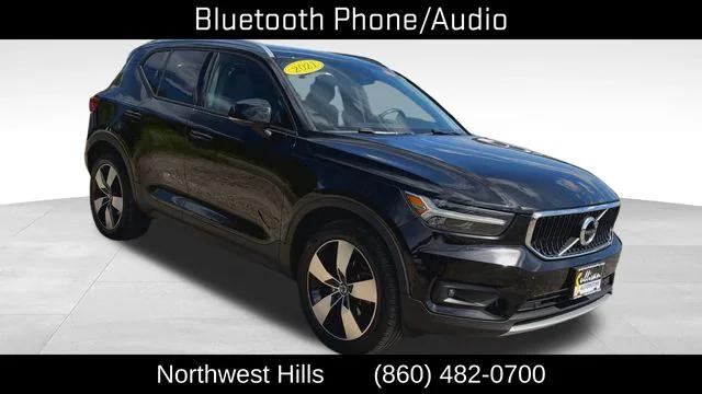 2021 Volvo XC40 T5 Momentum