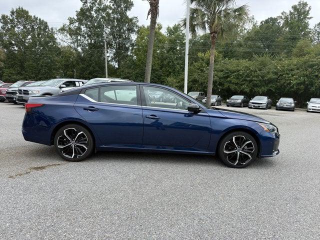 2023 Nissan Altima SR FWD