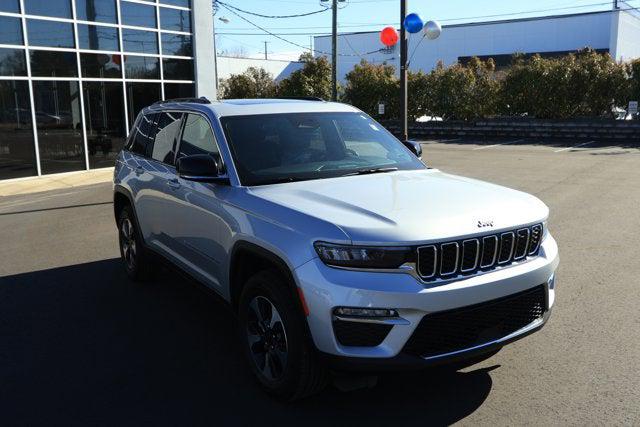 2024 Jeep Grand Cherokee 4xe 4DR 4WD 2024 Jeep Grand Cherokee 4xe 4DR 4WD