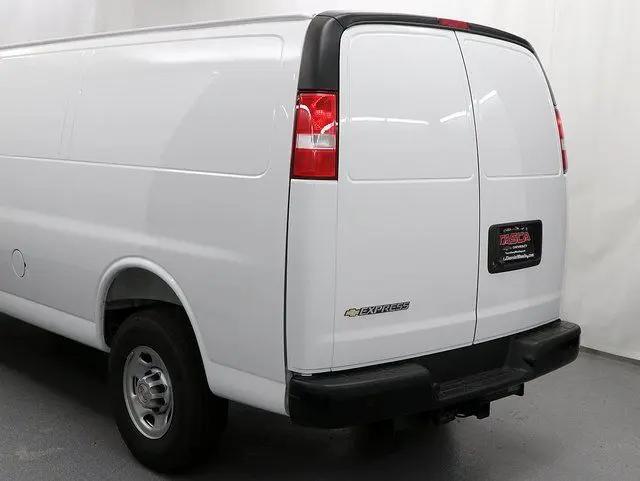 2025 Chevrolet Express Cargo Van RWD 3500 Extended Wheelbase WT