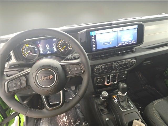 2025 Jeep Wrangler 4-Door Summit 4x4