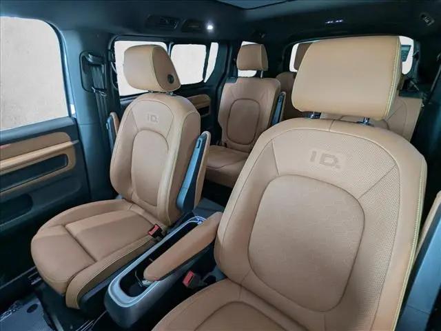 2025 Volkswagen ID. Buzz Pro S Plus