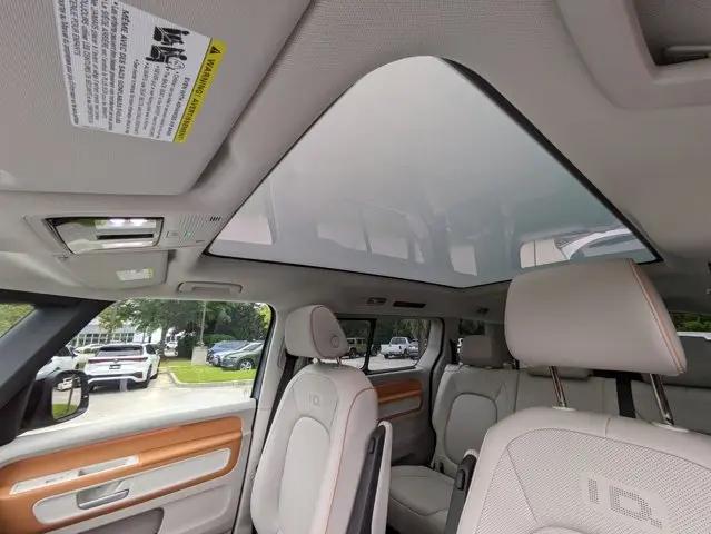 2025 Volkswagen ID. Buzz 1st Edition